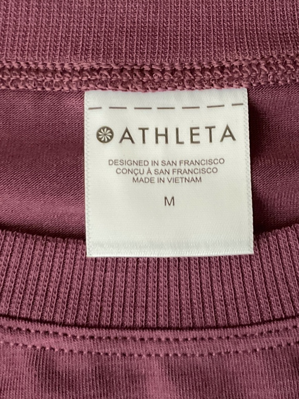 Lovely, flattering Athleta purple top - Picture 2 of 8
